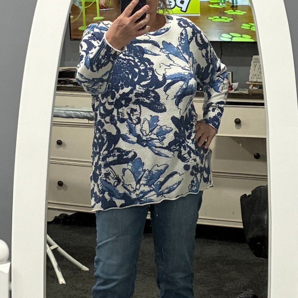 Soft Surroundings Marin Blue White Floral Tunic Sweater Size L Coastal Chic